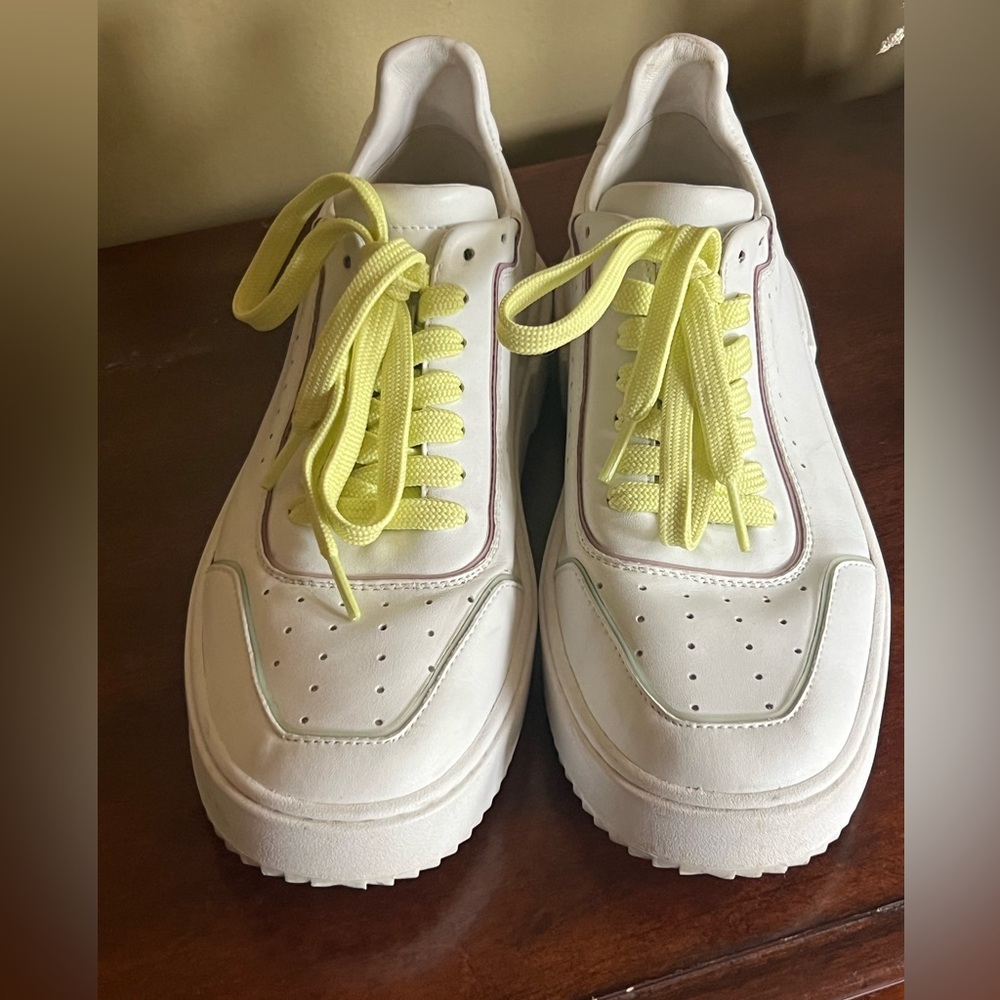 SW shoes